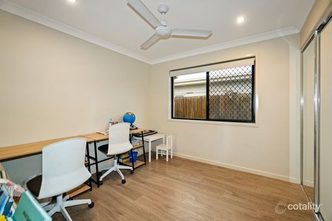 Property photo of 16 Neville Drive Branyan QLD 4670