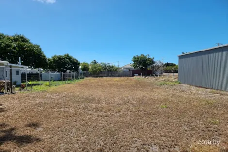 40 Creek St, Bowen, QLD 4805