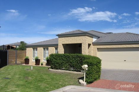 5 Eve Cl, Skye, VIC 3977