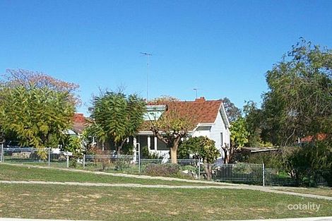 79 Watkins St, White Gum Valley, WA 6162