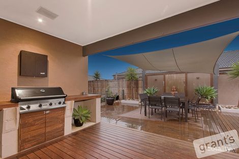 Property photo of 4 Maor Drive Pakenham VIC 3810