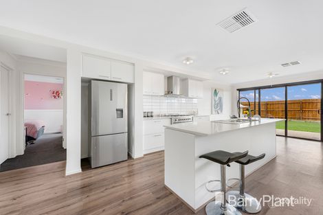 Property photo of 25 Wanneroo Circuit Harkness VIC 3337
