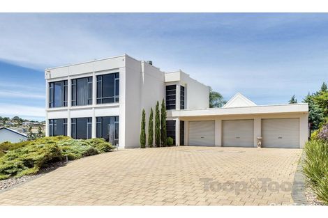 Property photo of 19 Albatross Walk Hallett Cove SA 5158