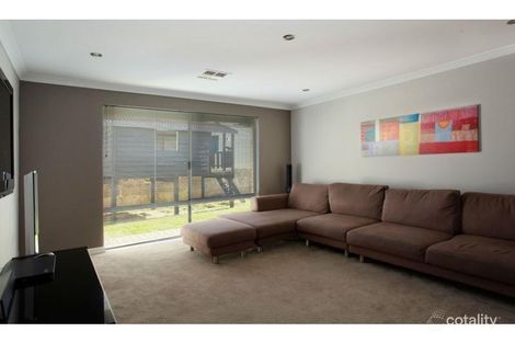 Property photo of 3 Merrivale Circle Tapping WA 6065