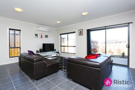 Property photo of 15 Paior Circuit Epping VIC 3076