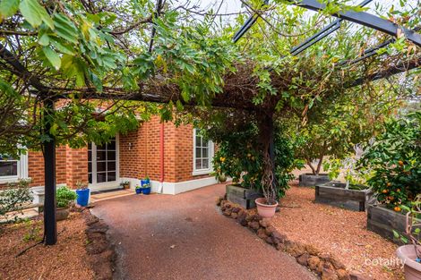 Property photo of 5 Trewarn Place Bedfordale WA 6112