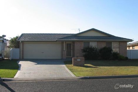 70 Amanda Cres, Forster, NSW 2428