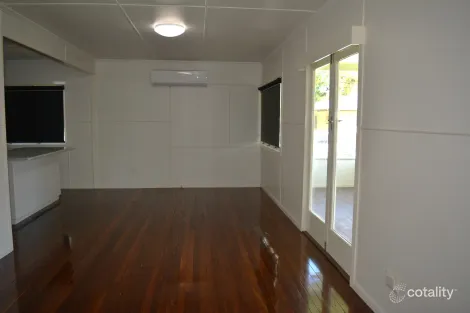 Property photo of 1 Spring Lane Blackall QLD 4472