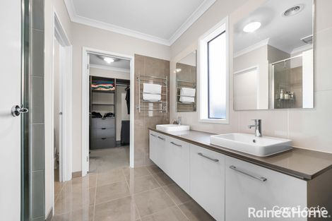 Property photo of 15 Barrangi Drive Tarneit VIC 3029