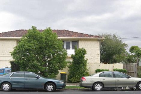 Property photo of 1/8 Kokaribb Road Carnegie VIC 3163