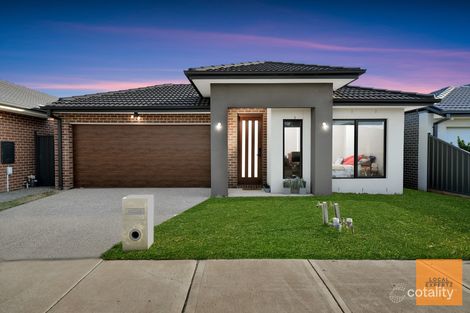 8 Southlands Loop, Strathtulloh, VIC 3338