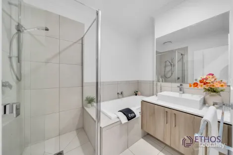Property photo of 91 Kingdom Boulevard Weir Views VIC 3338