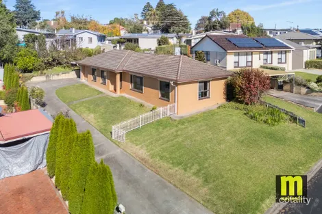 Property photo of 6 Mayfair Crescent Mount Gambier SA 5290