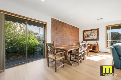 Property photo of 6 Mayfair Crescent Mount Gambier SA 5290
