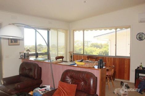 Property photo of 33 Austin Avenue McCrae VIC 3938