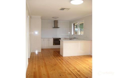 Property photo of 7 Pinnacle Place Berwick VIC 3806