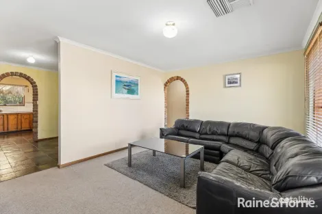 Property photo of 5 Manor Court Morphett Vale SA 5162