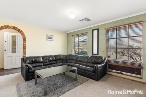 Property photo of 5 Manor Court Morphett Vale SA 5162