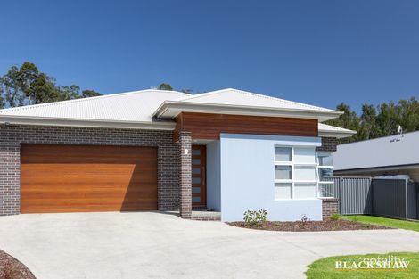 9 Mckenzies Cres, Malua Bay, NSW 2536