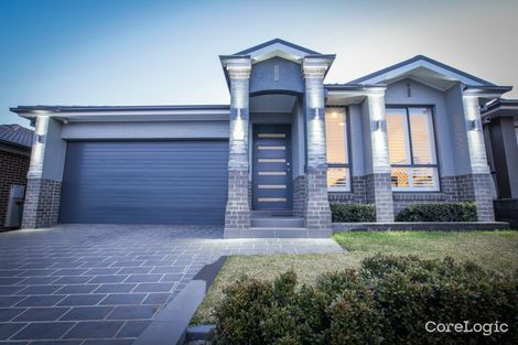 Property photo of 14 Geoghegan Circuit Oran Park NSW 2570