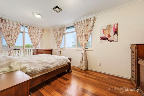 Property photo of 7 Russell Crescent Mount Waverley VIC 3149