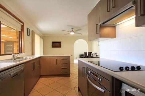 Property photo of 10 Penrose Drive Avondale NSW 2530