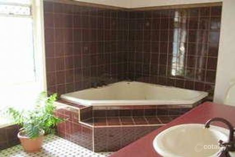 Property photo of 27 Samuel Crescent Parkhurst QLD 4702