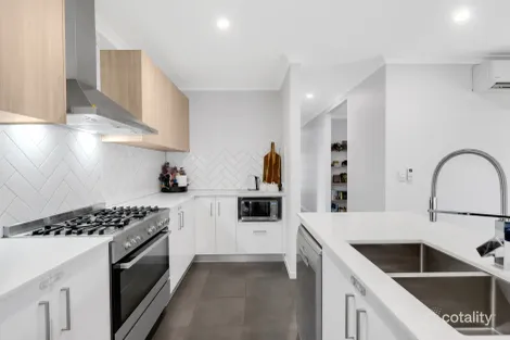 Property photo of 22 Backstay Place Trinity Beach QLD 4879