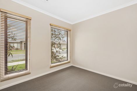 Property photo of 24 Oasis Avenue Mickleham VIC 3064