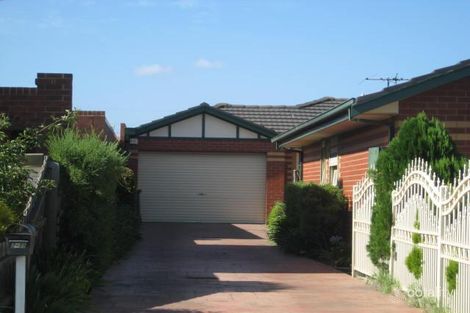 2/35 Plymouth Cl, Sunshine North, VIC 3020