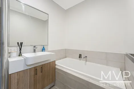 Property photo of 8 Botanical Place Kardinya WA 6163