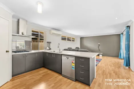 Property photo of 8 Treemartin Place East Cannington WA 6107