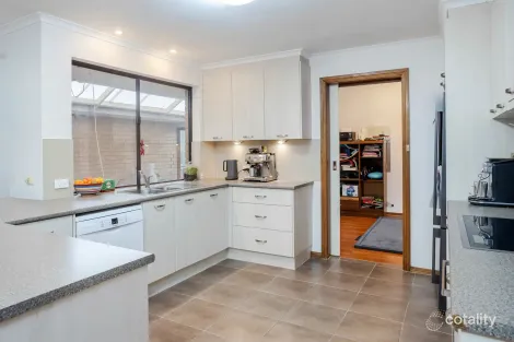 Property photo of 15 Pangari Drive Fairview Park SA 5126