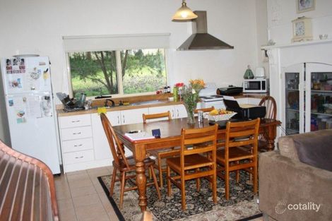Property photo of 11 Tevlin Place Healesville VIC 3777