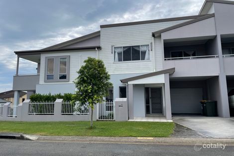 22 Palma Cres, Varsity Lakes, QLD 4227