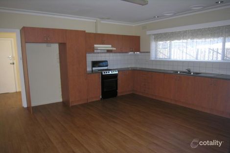 Property photo of 32 Tunaley Parade Reservoir VIC 3073