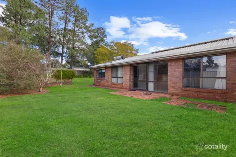 Property photo of 18/8 Highfields Road Highfields QLD 4352
