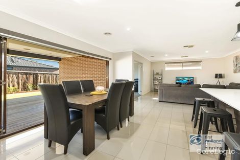 Property photo of 25 Copernicus Circuit Cranbourne West VIC 3977