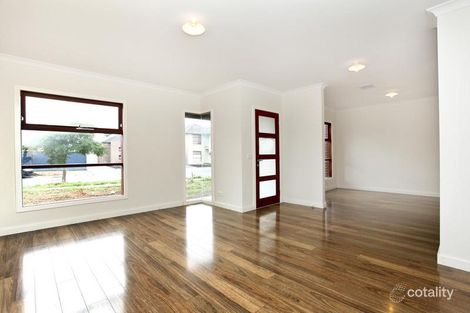 Property photo of 20 Ridgegreen View Caroline Springs VIC 3023