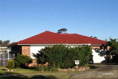 4 Greenwich Cl, St Johns Park, NSW 2176