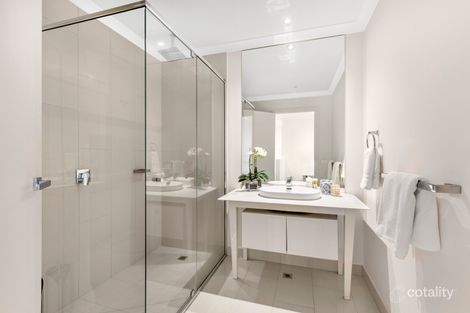 Property photo of 53 Belsay Chase Chirnside Park VIC 3116