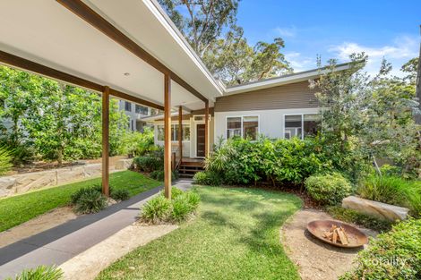 Property photo of 4 Nautical Close Murrays Beach NSW 2281