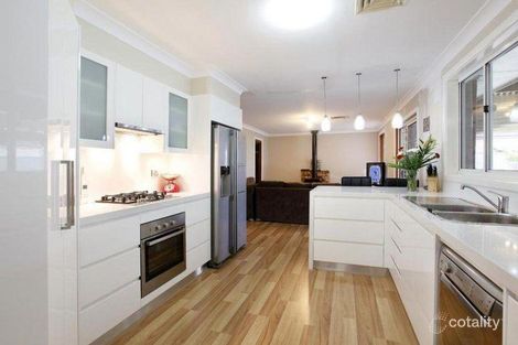 Property photo of 46 Benjamin Circuit Hunterview NSW 2330