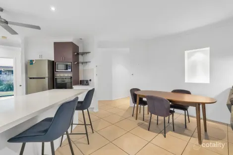 Property photo of 4 Yellowfin Close Kanimbla QLD 4870