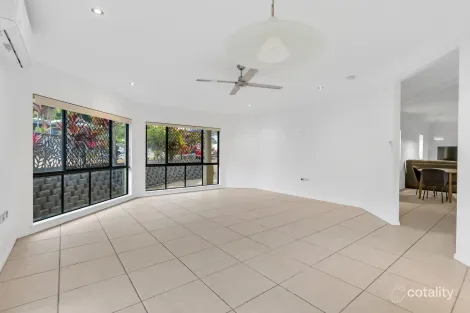 Property photo of 4 Yellowfin Close Kanimbla QLD 4870