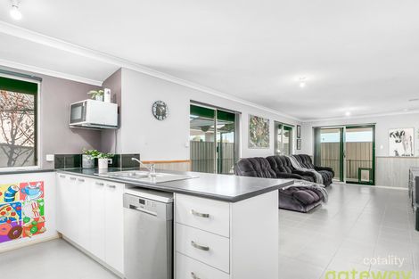 Property photo of 1/54 Bologna Gardens Aubin Grove WA 6164