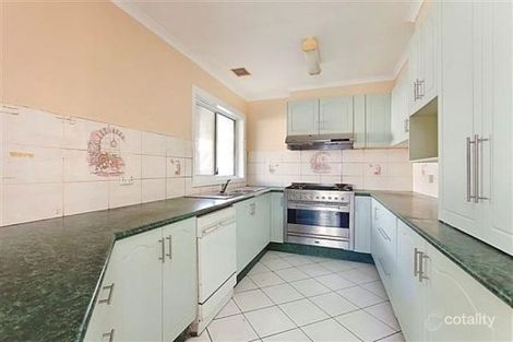 Property photo of 24 Kuringgai Crescent Noble Park VIC 3174