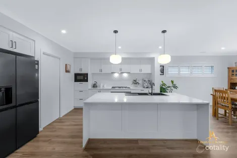 Property photo of 13 Mainstone Street Drouin VIC 3818