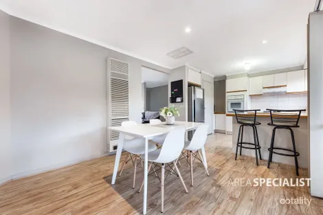 Property photo of 7 Franks Way Cranbourne North VIC 3977