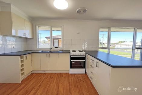 Property photo of 4 Cedar Crescent Forbes NSW 2871